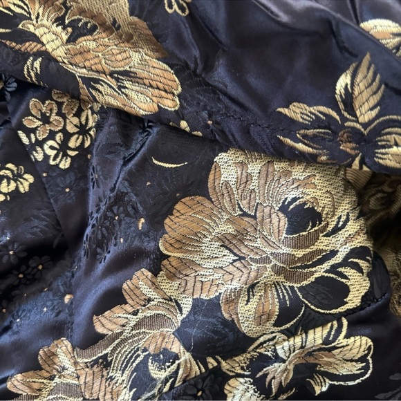 ππ€ Pretty Little Thing Shape Black Floral Bardot Bodycon Dress US12 NWT π€π - Picture 4 of 8